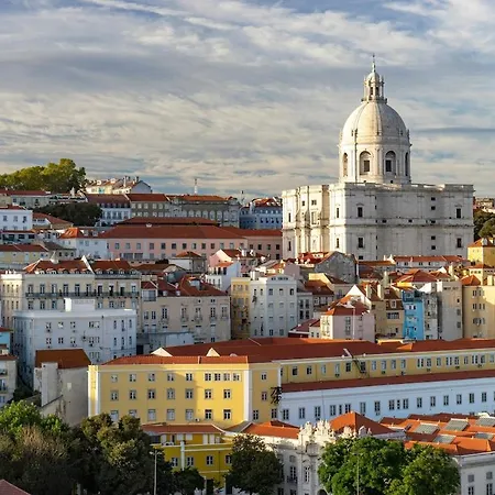Apartment Alfama River Light Sunlit Views